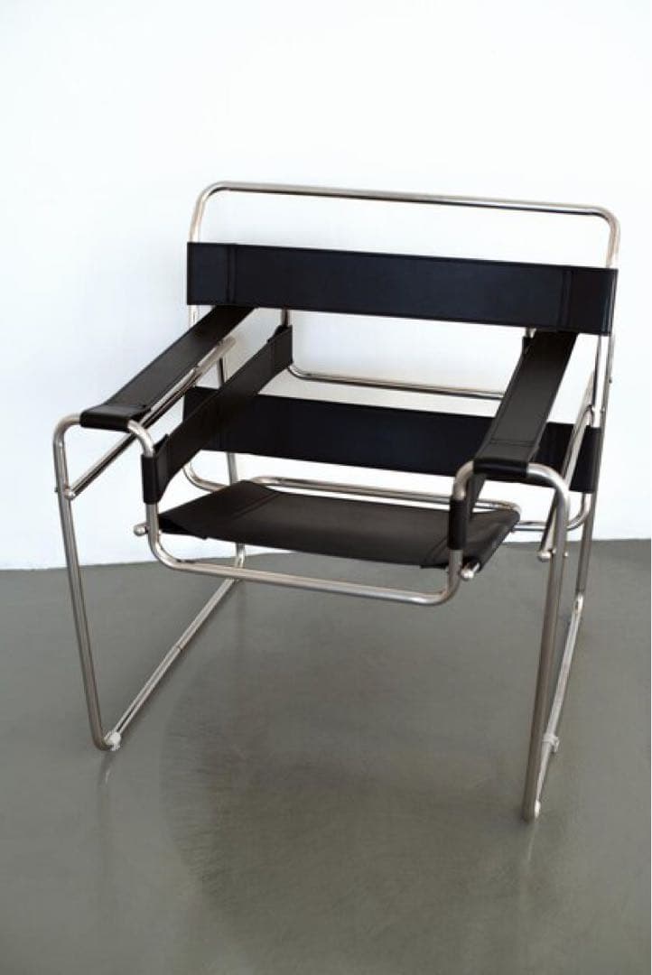 モダン スチール アームチェア 黒