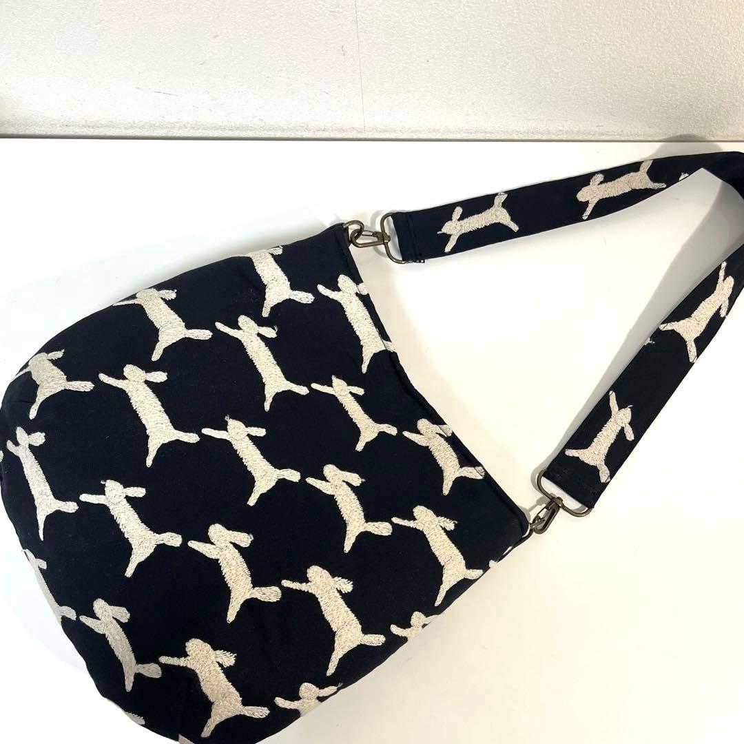 ミナペルホネン　ハンドメイド　まーるいショルダーバッグ