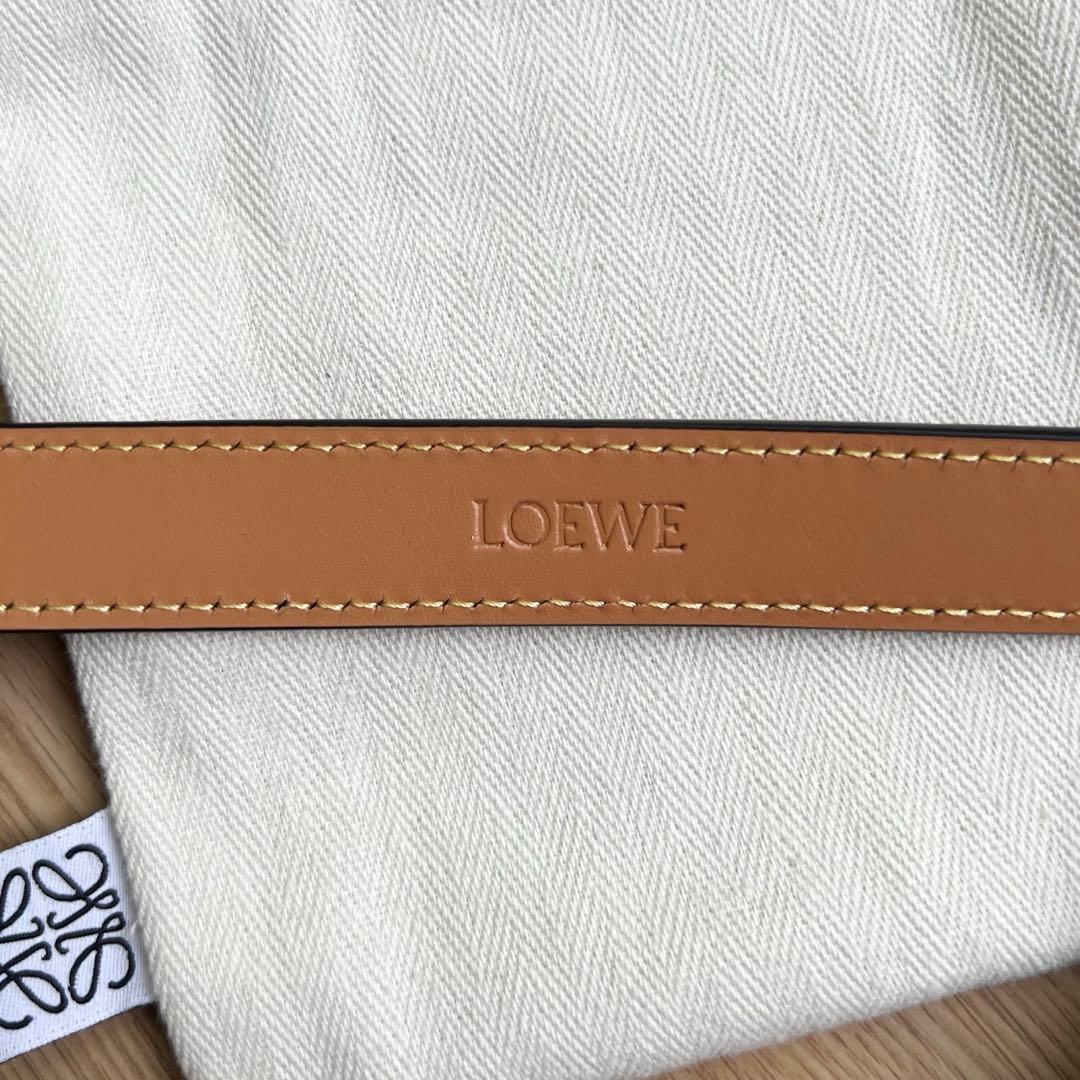 ロエベ　アナグラムベルト