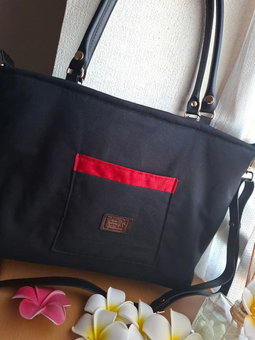 ハワイアンキルト　バッグ　ファスナー　2WAY ハイビスカス　革タグチャーム付