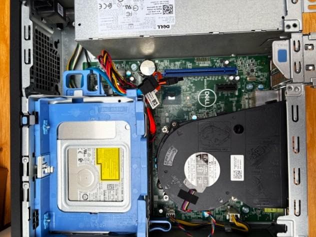 デスクトップパソコン　Optiplex3060　SFF　i-5 メモリー8GB