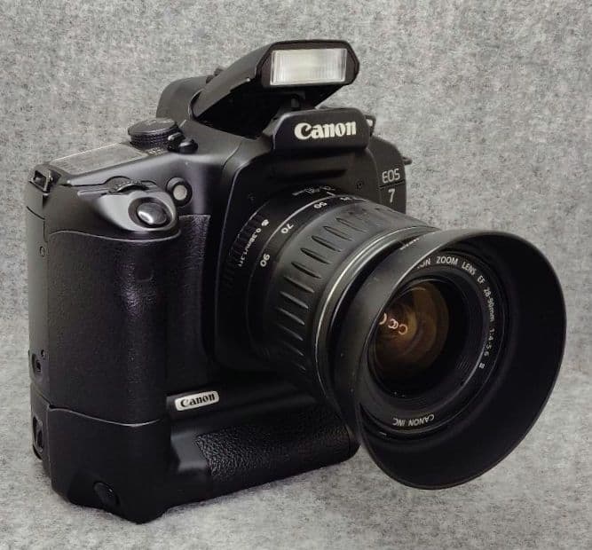 Canon EOS7 標準ズームレンズ付き　フィルムカメラ
