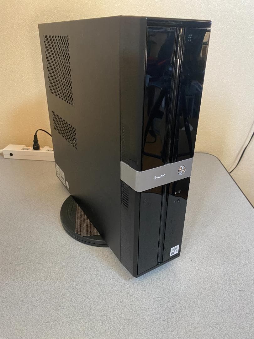 LATTEさん i5-10400 16GB SSD250GB Win11