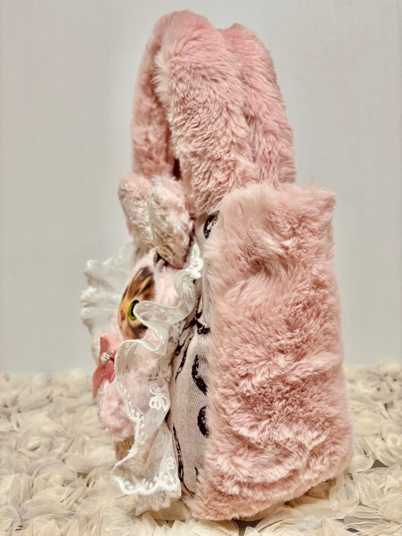 お取り置きです。コヤンイサムチョン　ピンクファのリボンゴブランころりんバッグ