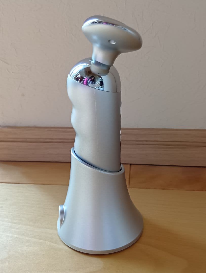 スポーツクラブが作った 美顔器　スタイリーフェイス