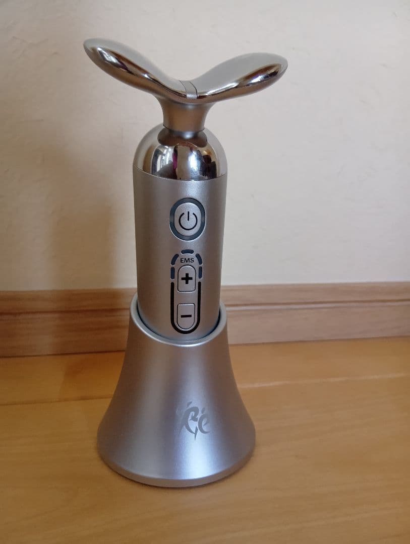 スポーツクラブが作った 美顔器　スタイリーフェイス