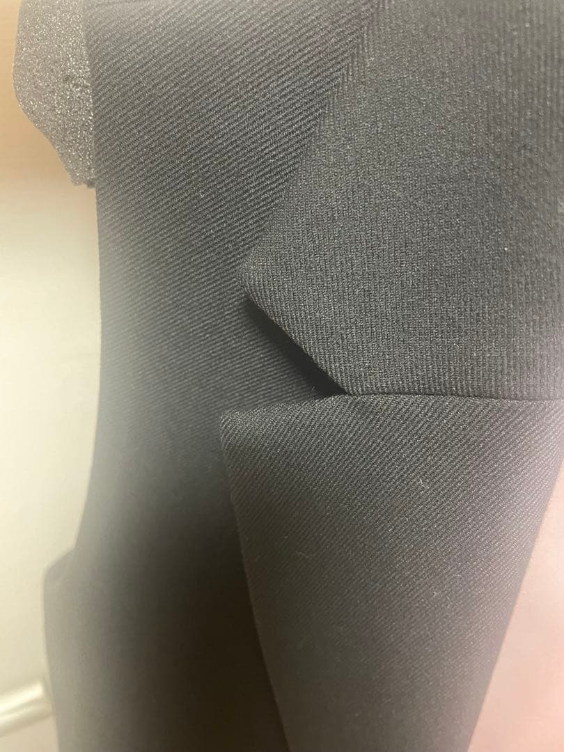 【イデアルーチェ/idealuce】クラシカルジレ ブラック(裏地ピンク)