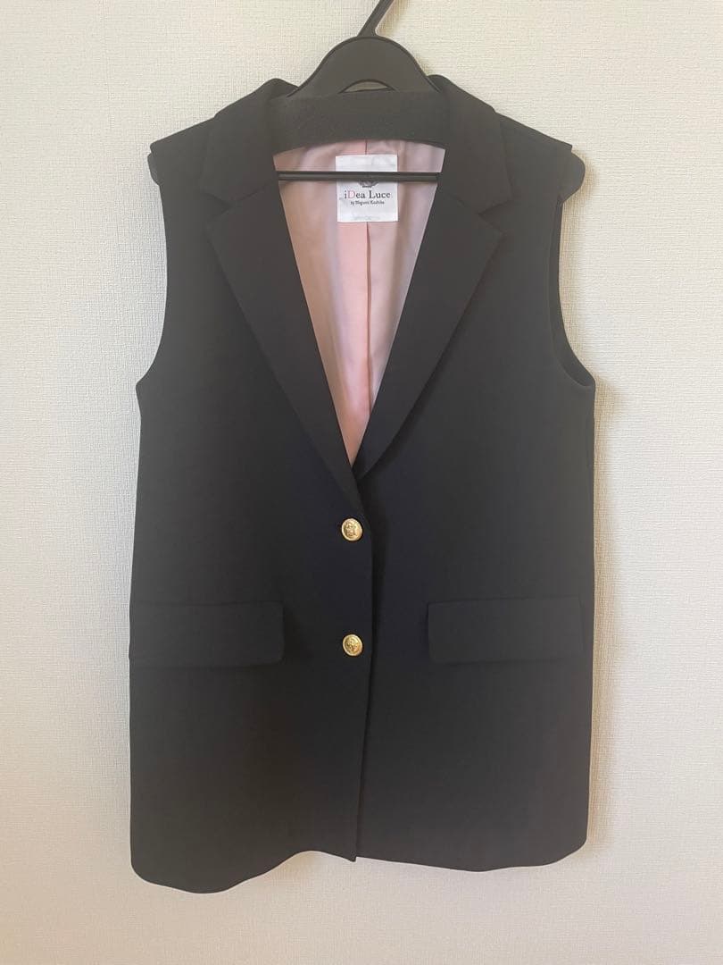 【イデアルーチェ/idealuce】クラシカルジレ ブラック(裏地ピンク)