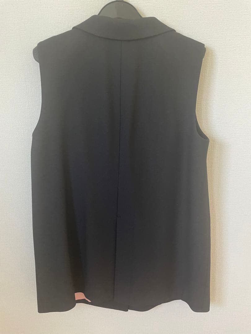 【イデアルーチェ/idealuce】クラシカルジレ ブラック(裏地ピンク)