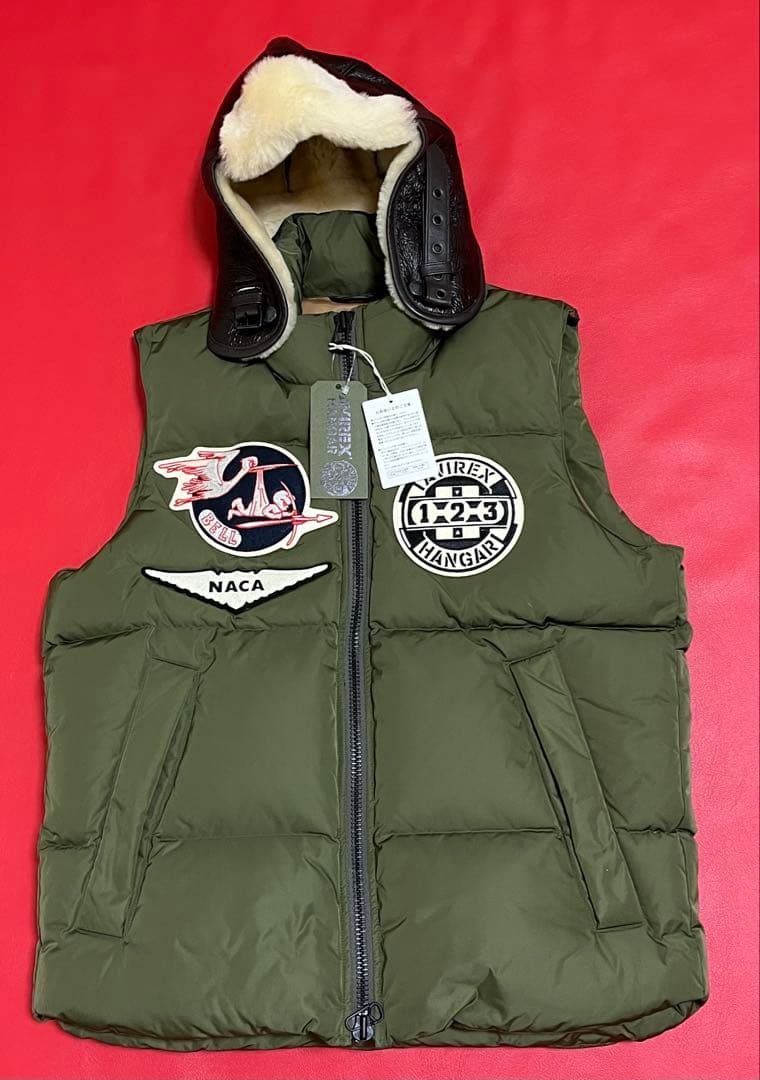 新品未使用 AVIREX　ストーム フーディ ベスト Mサイズ