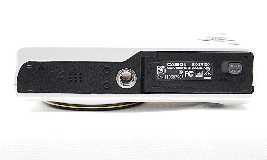 【極上美品/動作確認済】CASIO Exilim EX-ZR100 175216