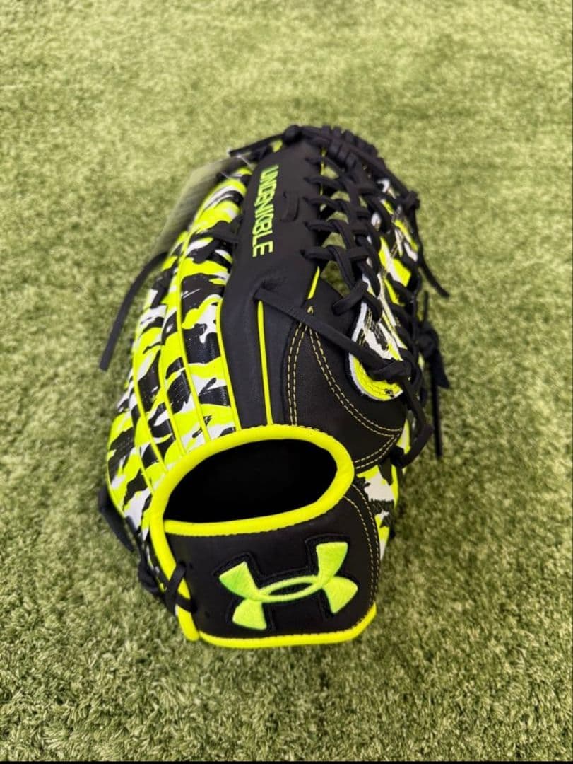 野球【新品】UNDER ARMOUR U4 TL R8 OF グローブ 迷彩