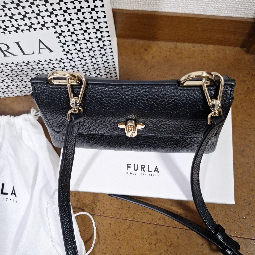 ケ*ん様 新品未使用　★ FURLA ★ DANAE XL Crossbody【