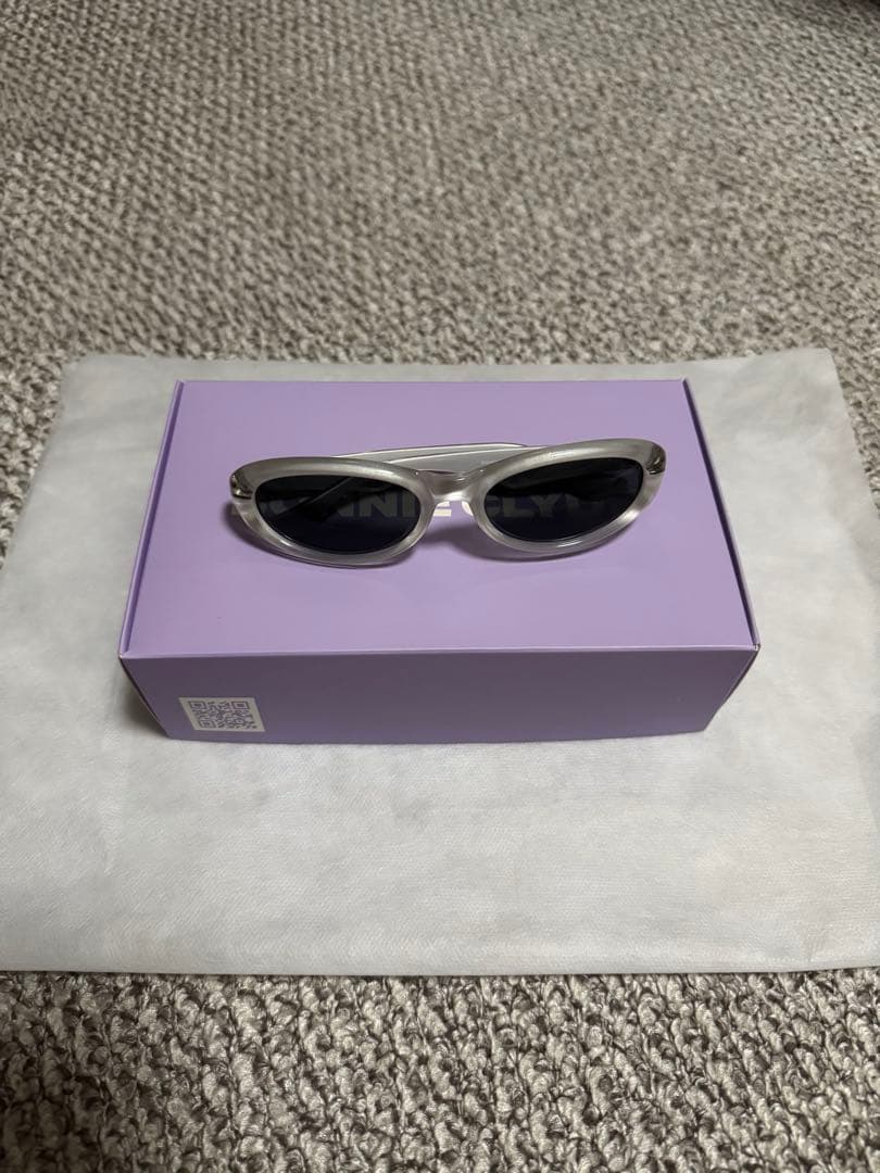 【美品】BONNIE CLYDE サングラス シルバー