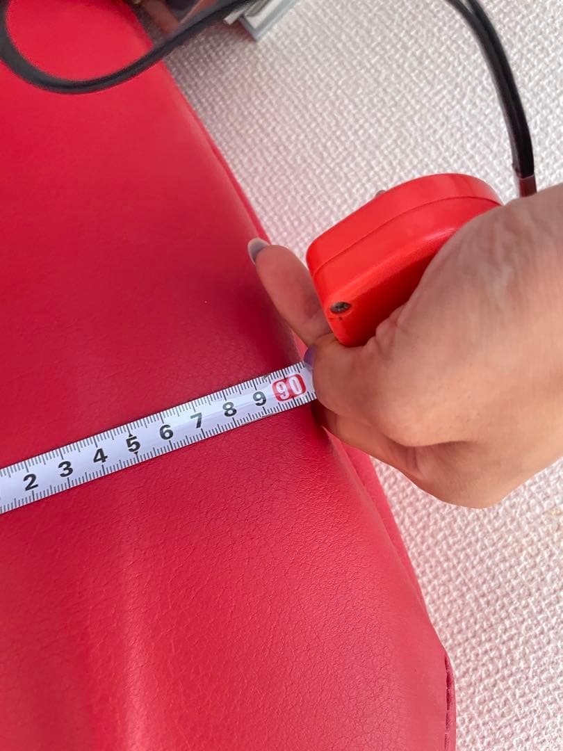 赤 スリーブロゴ パンチングミット 大阪付近配送いたします。