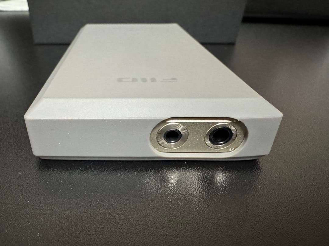 Fiio M21 デジタルオーディオプレーヤー　チタニウムゴールド