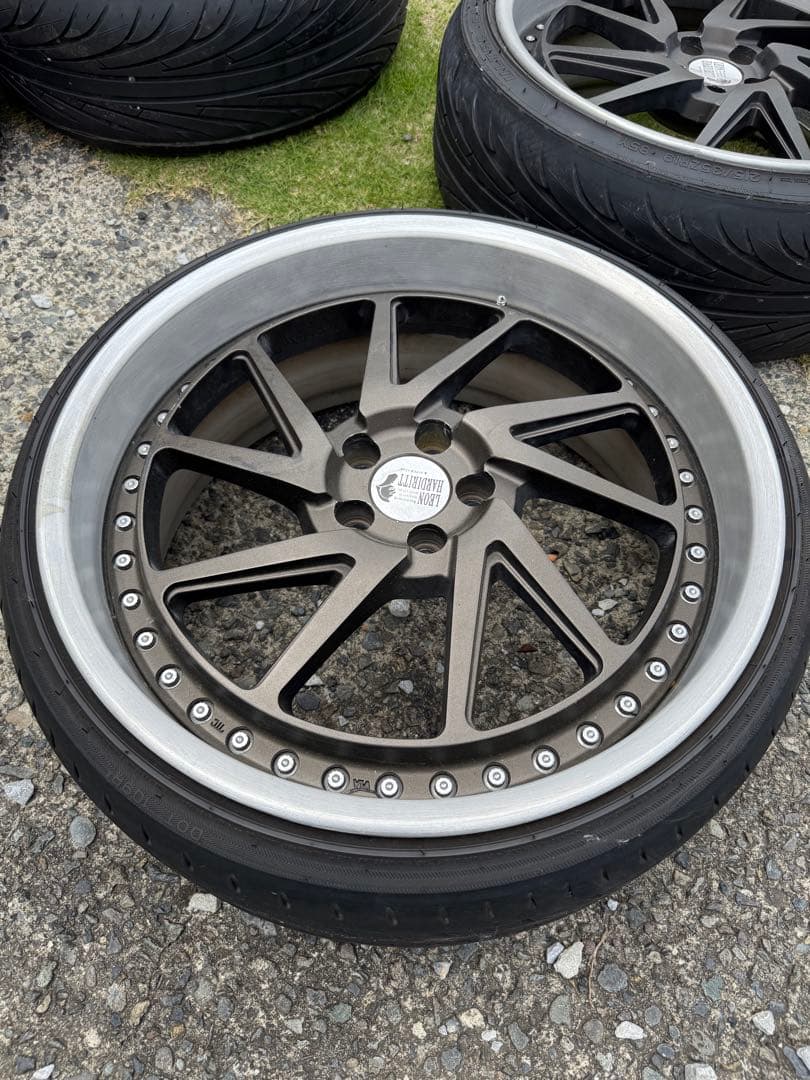 レオンハルトバレストラ LEONHARDIRITT BALESTLA 19インチ