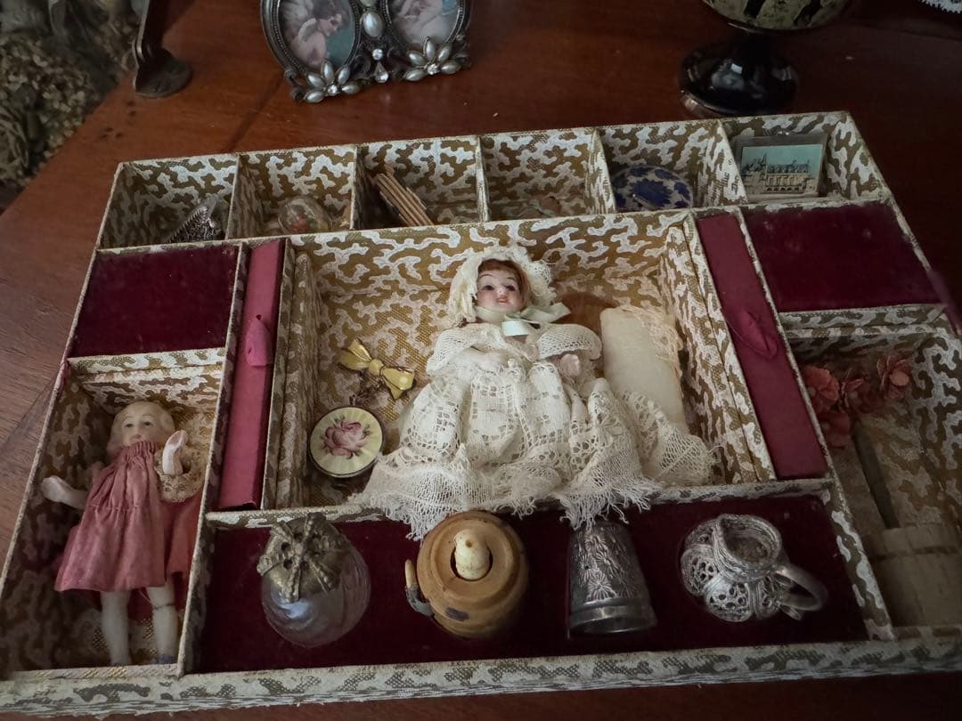 フランスアンティークメルスリー、ボックスのみドールプレゼンテーション