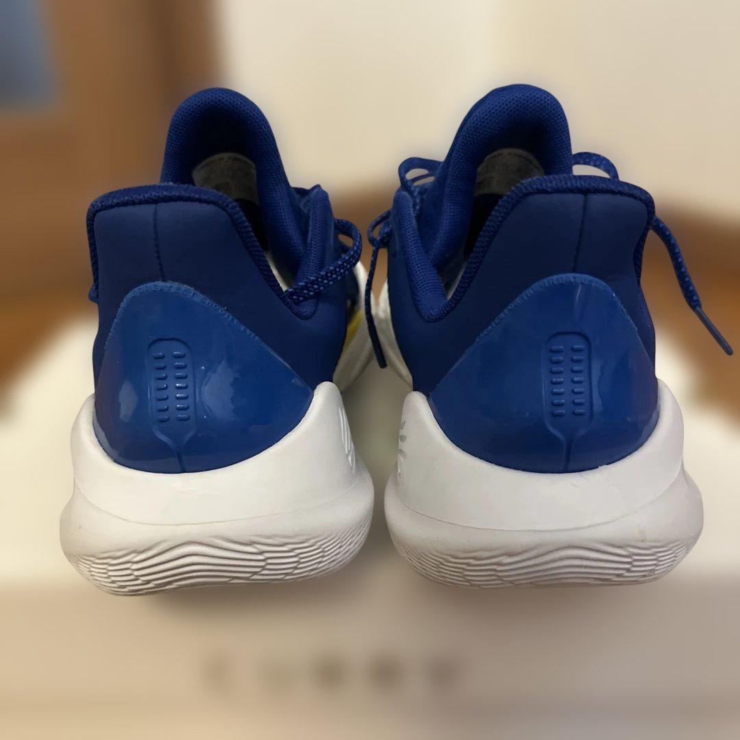 アンダーアーマー カリー11