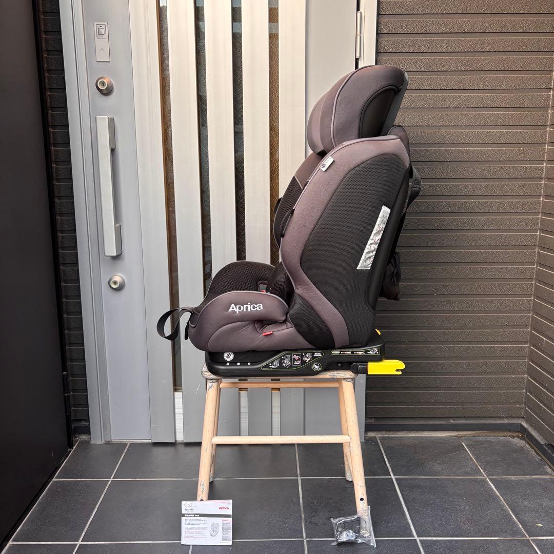 フォームフィットAB アップリカ Aprica１歳から１１歳 ジュニアシート