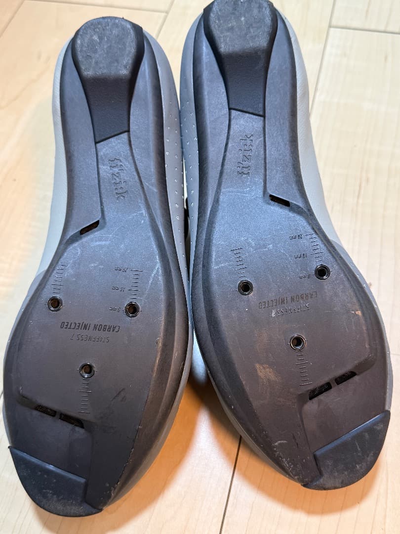 【値下げ】fizi:k TEMPO OVERCURVE R4（サイズ42.5）