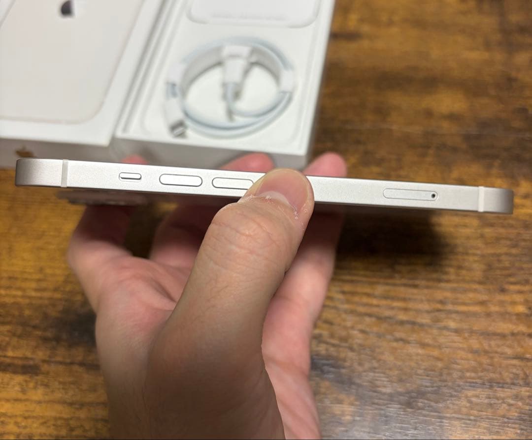 iPhone13 スターライト 本体 128gb 付属品あり