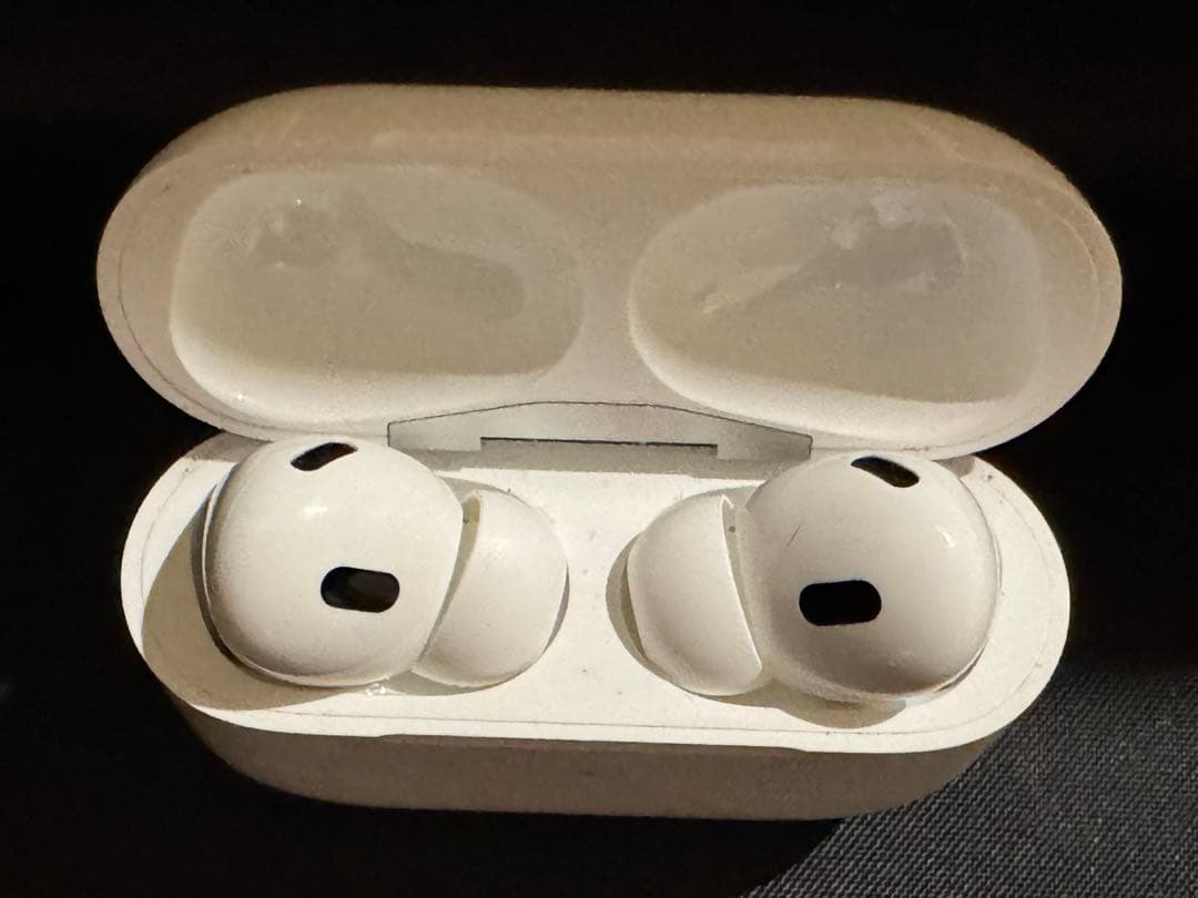 【美品】Apple Air Pods pro2 ⭐️メーカー保証2025年12月⭐️