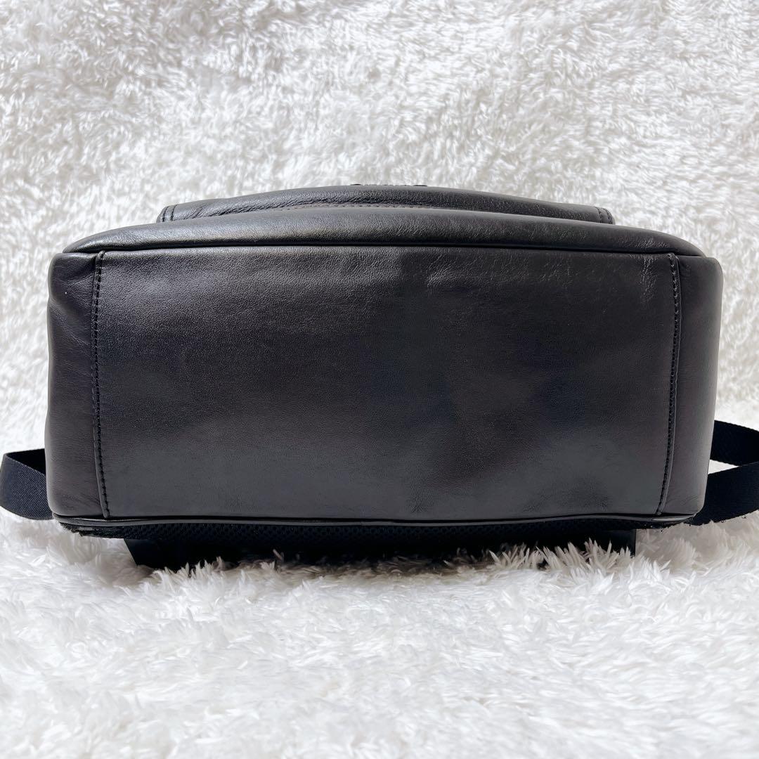 バッグ COACH Graham Backpack all Leather Black