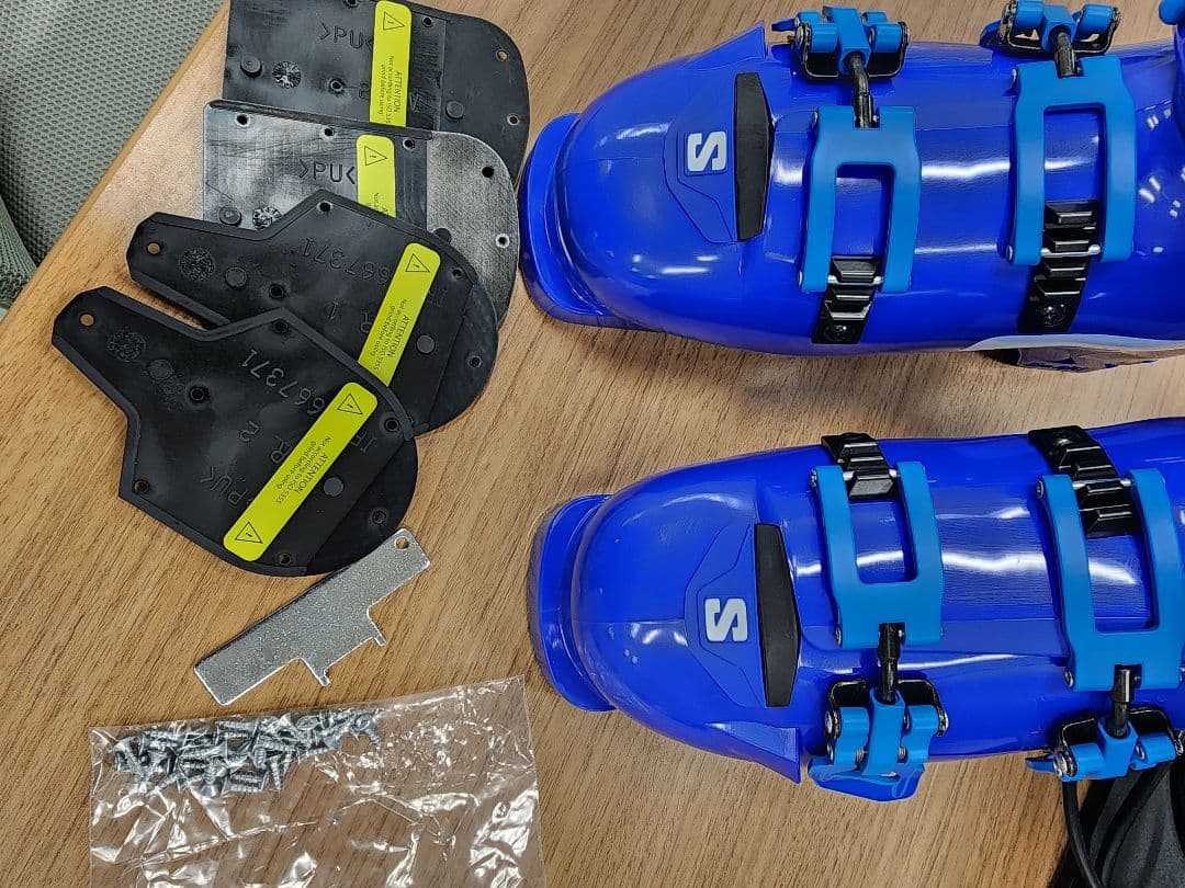 t*☆様 新品】2024 S/RACE 130 WC 25-26継続モデル 26