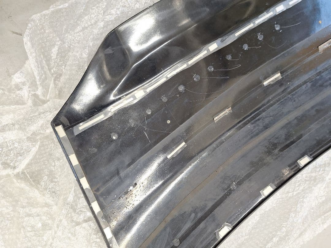 日産キャラバン　NV350　前期　バッドフェイス　ボンネットカバー