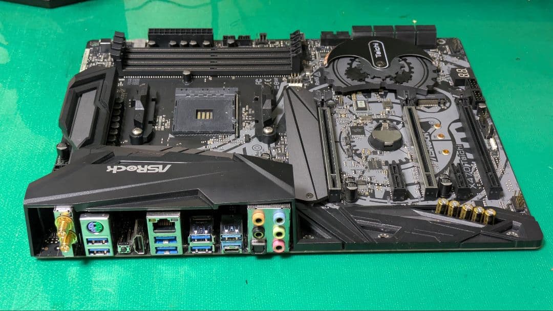 ASRock X470 Taichi マザーボード [動作確認済]