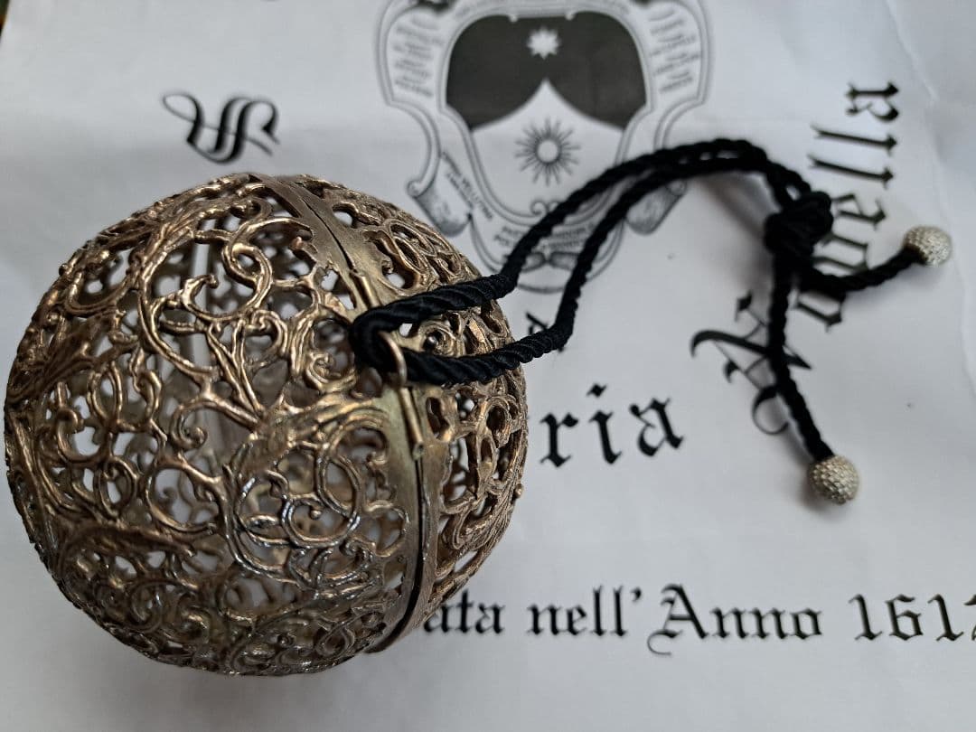 サンタマリアノヴェッラSanta Maria Novellaポプリケースシルバー