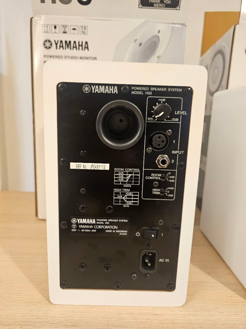 YAMAHA HS5 ホワイト ペア／原箱あり／電源・音声ケーブル付