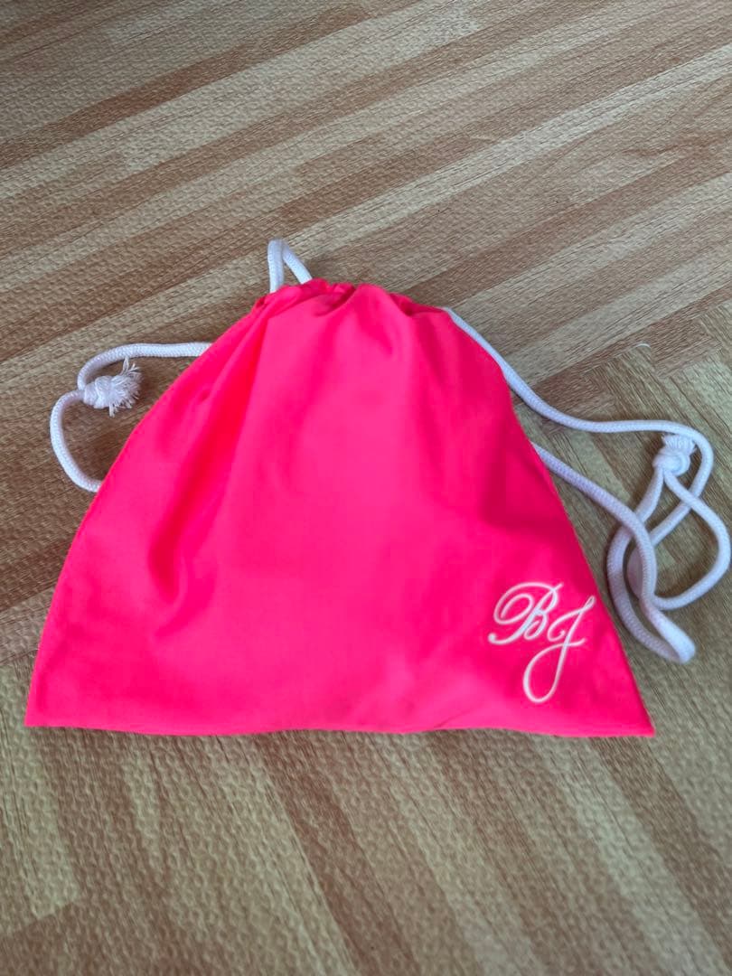 ベストボディジャパン　ビキニ　ネオンピンク