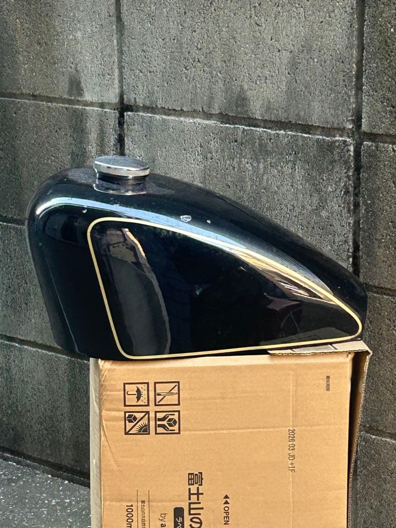 SR400 ハイマウントスポーツタンク タンク内サビなし！