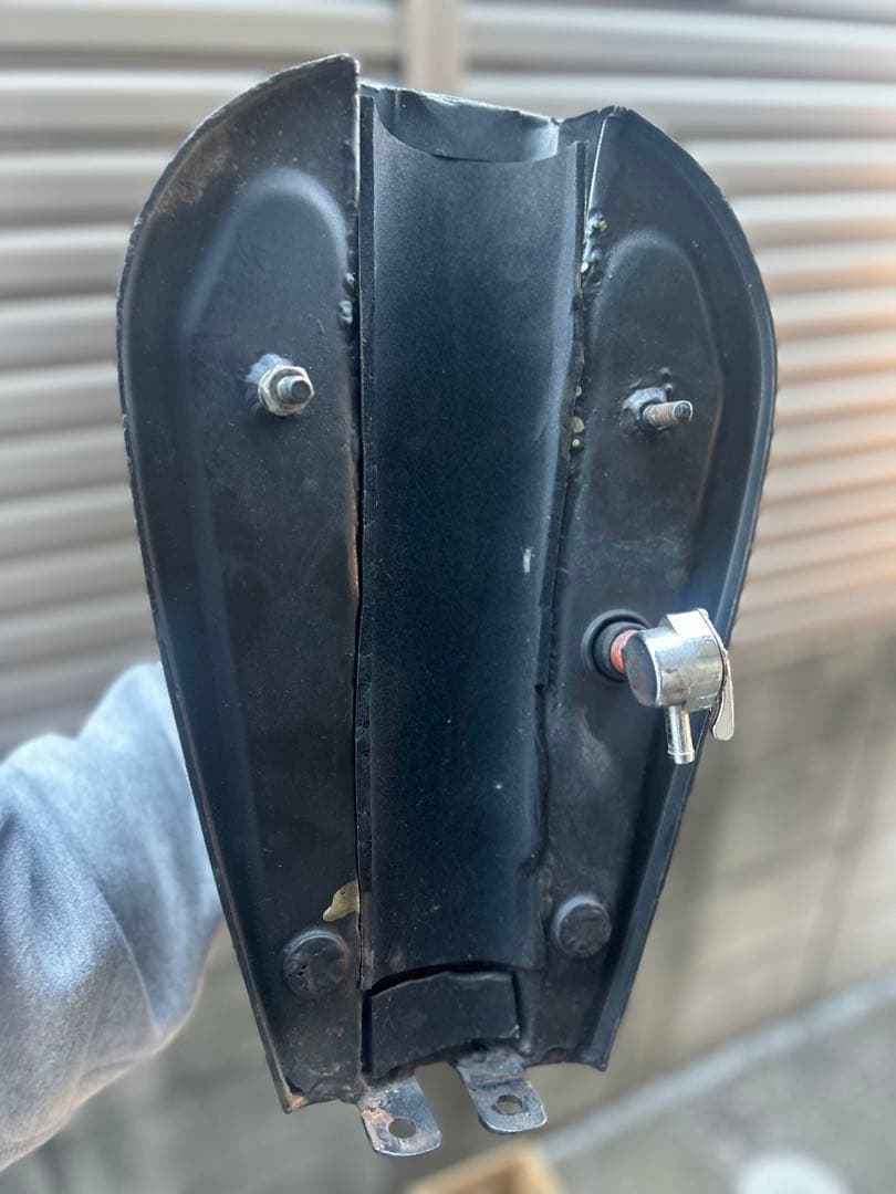 SR400 ハイマウントスポーツタンク タンク内サビなし！