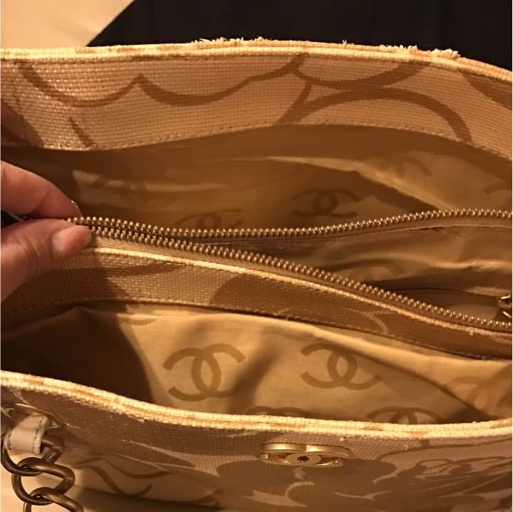 シャネル カメリア　ゴールドバック レア♥︎