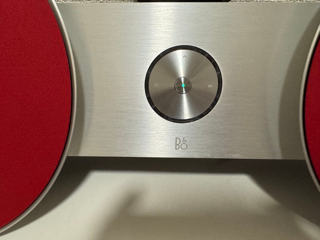 B&O BeoPlay A8 スピーカー