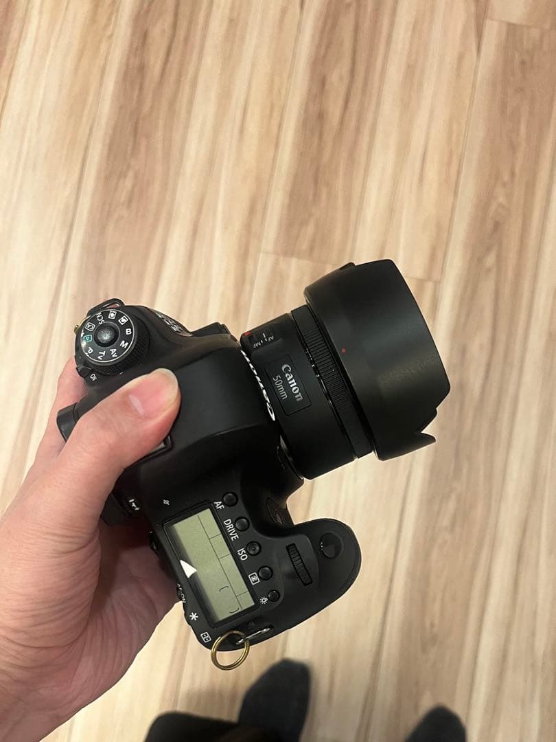 eos 6d(レンズ ef50mm STMが必要な方は購入前に言ってください)