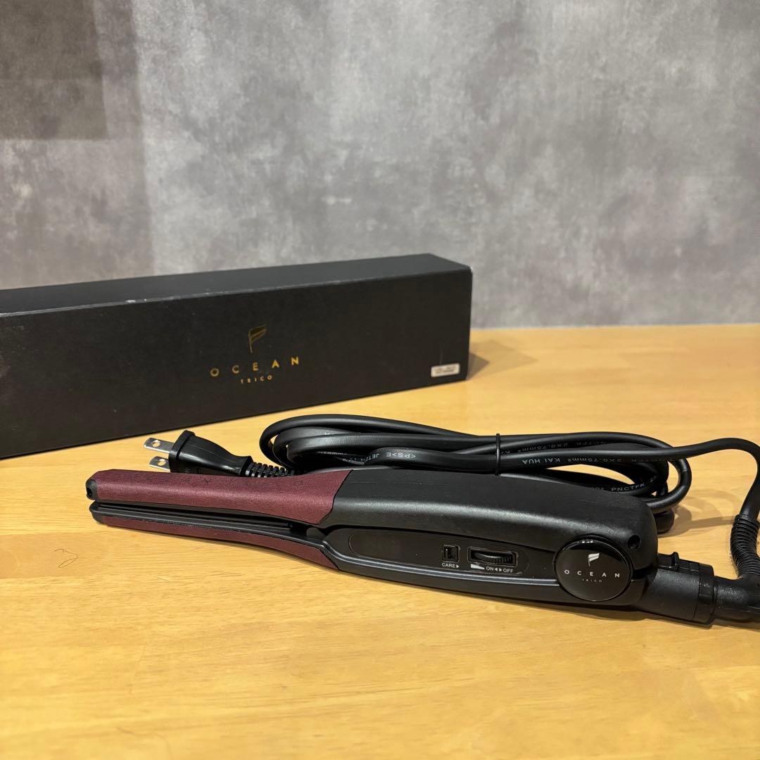 【美品】OCEAN TRICO（オーシャントリコ） スリムアイロン レッド