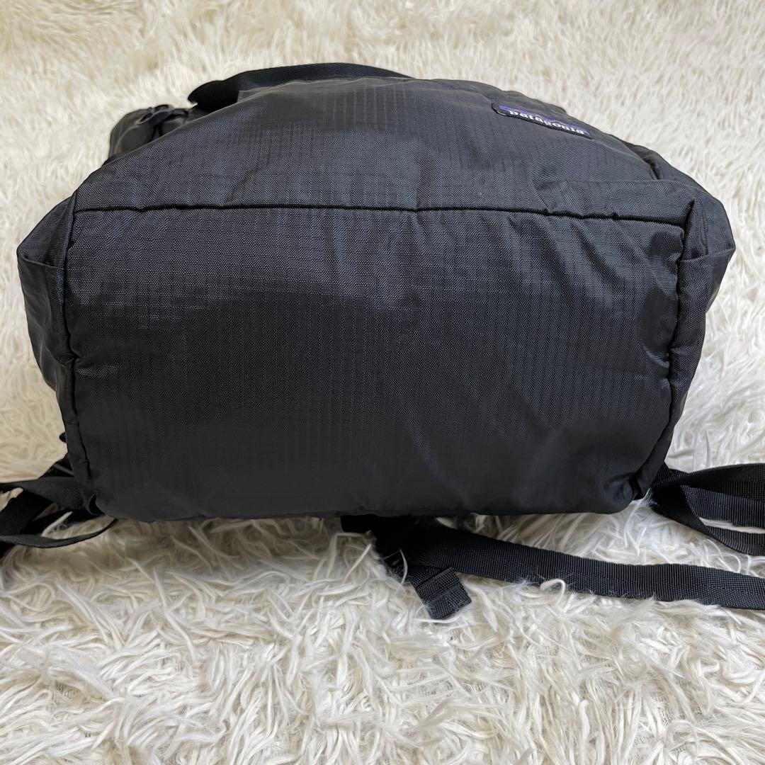 パタゴニア ライトウェイトトラベルトートバッグ ブラック