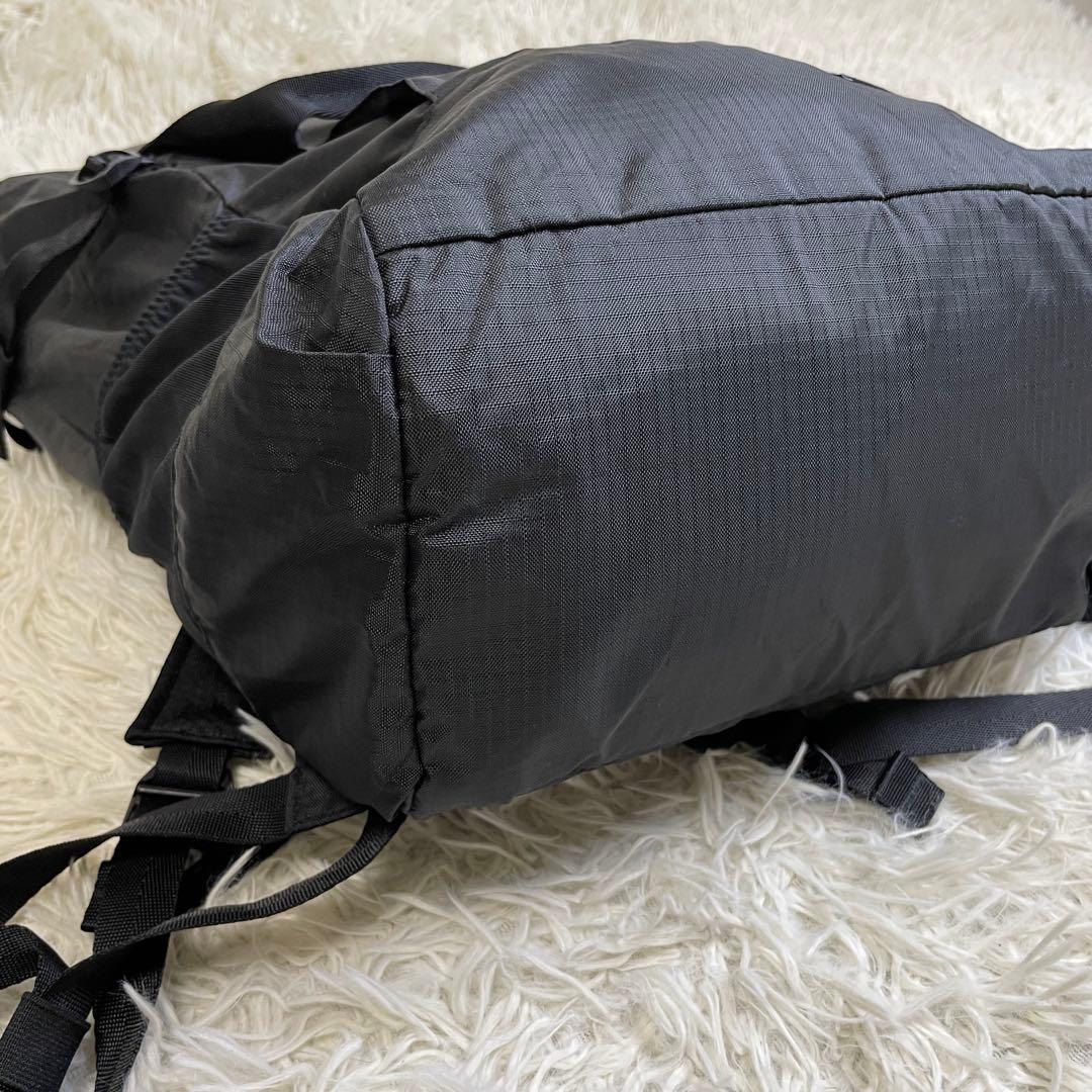 パタゴニア ライトウェイトトラベルトートバッグ ブラック