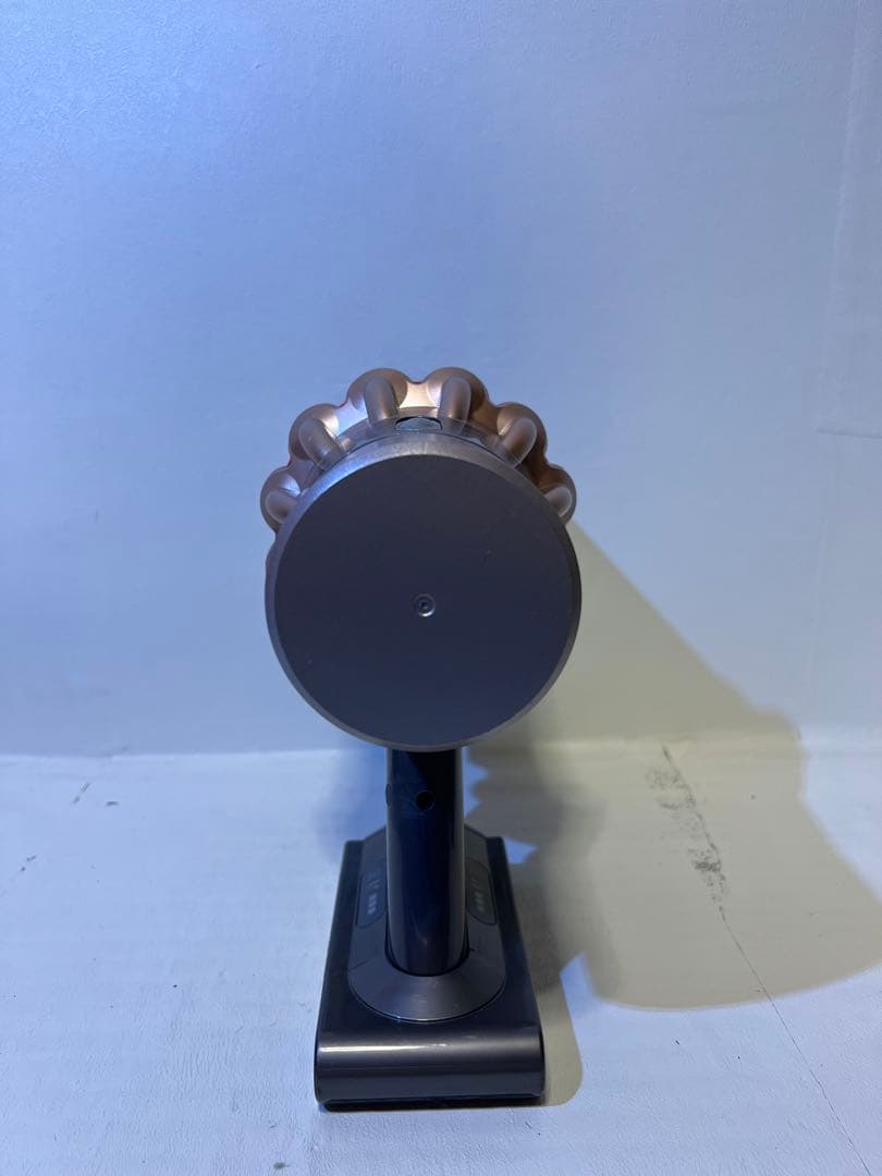 動作品ダイソンコードレス掃除機 dyson sv12 V10 zi