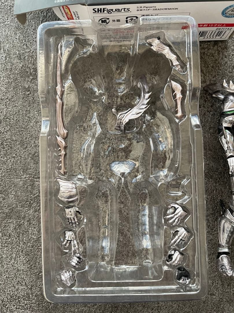 d*7様 S.H.Figuarts 仮面ライダーBLACK SUN シャドームー