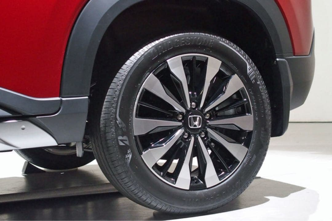 ホンダ wrv 新車外し17インチ タイヤホイール