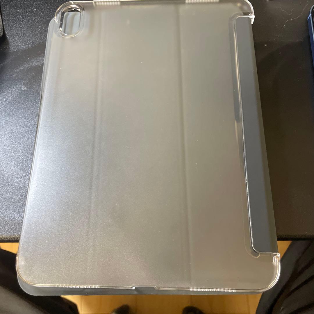 iPad第10世代本体　超美品　付属品付き　ケース付き保護シール貼ってあります