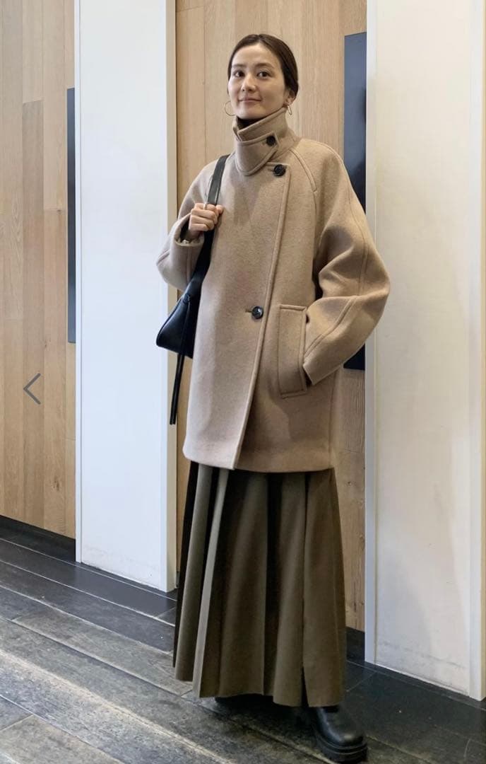 ウールボンディングミドルコート