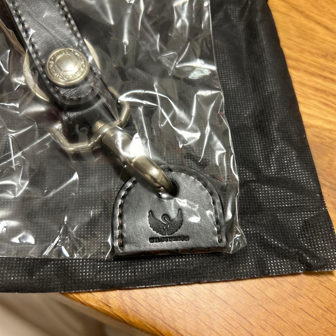 【未使用】WILDSWANS レザーキーホルダー ブラック　サドル