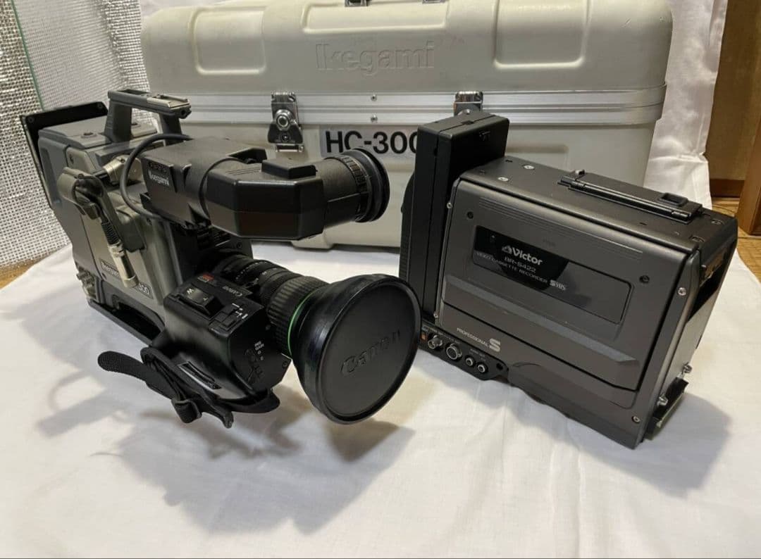 池上通信機 カメラHC-300・ビクターBR-S422ドッカブルセット【中古品】