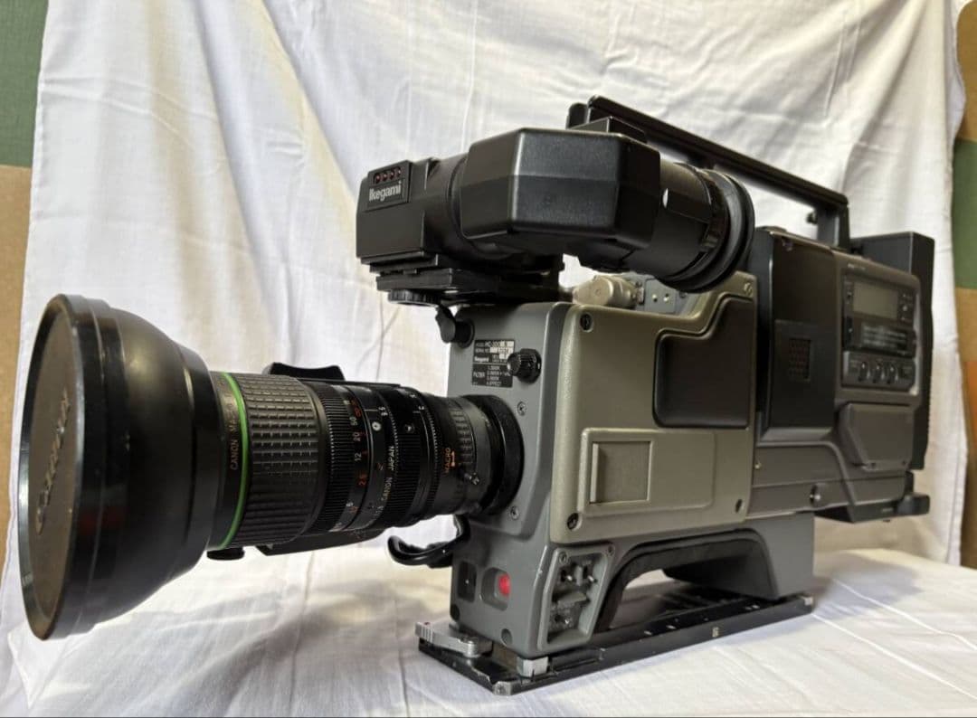 池上通信機 カメラHC-300・ビクターBR-S422ドッカブルセット【中古品】